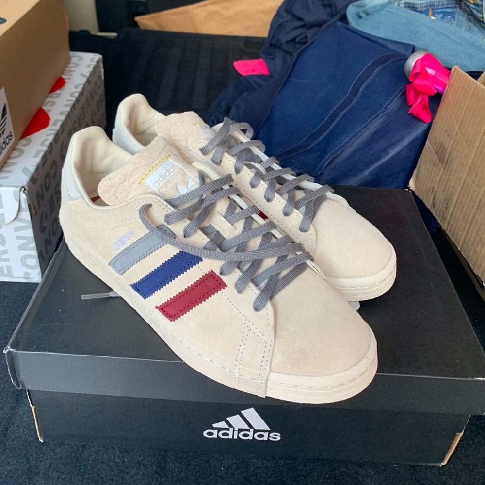 Adidas Sneakers